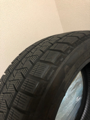 ピレリ　スタッドレスタイヤ