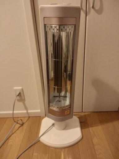 遠赤電気ストーブ