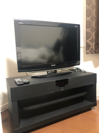 TOSHIBA REGZA 32型＋3.1ch スピーカー付TV台