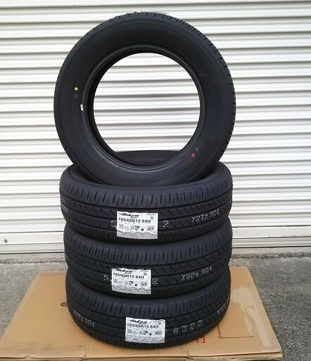 値下げ！??激安?新品?4本セット185/60R15ヨコハマBluEarthブルーアースAE01Fヤリスヴィッツアクアシエンタフィット