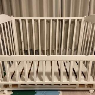 ベビーベッド　コンビミニの画像