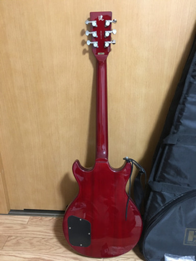 横山健モデル　エレキギター付属品付き