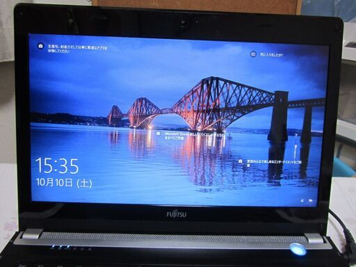 【SSD256GB】 富士通 ウルトラブックUH55/K　Core i3-3227U 第3世代 デュアルコアCPU、13.3型液晶、Windows10  64bit、SSD 256GB、メモリ4 GB、無線LAN、HDMI、MS Office365(ver2016)インストール済。カメラ機能。