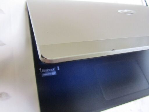 【SSD256GB】 富士通 ウルトラブックUH55/K　Core i3-3227U 第3世代 デュアルコアCPU、13.3型液晶、Windows10  64bit、SSD 256GB、メモリ4 GB、無線LAN、HDMI、MS Office365(ver2016)インストール済。カメラ機能。