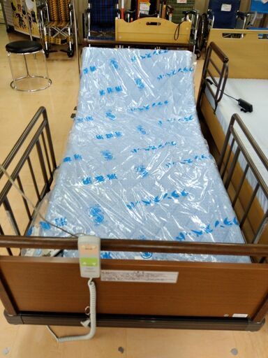 【ジモティ見たで５％OFF】電動リクライニング介護用ベッド（2モーター）【0002】