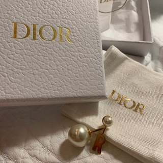 Dior❤️ピアス