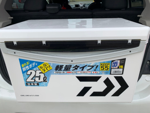 ダイワ　クーラーボックス　25ℓ