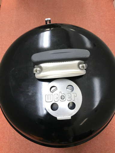 weberのバーベキューグリルセットです。