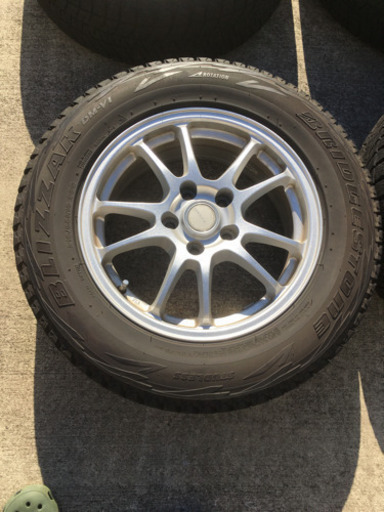 中古スタッドレスセット215/65R16ヴェルファイア