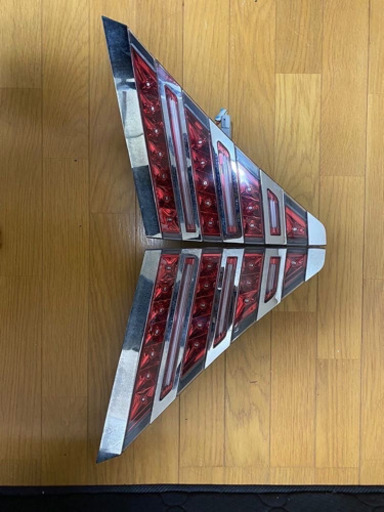 アルファード　テールランプ