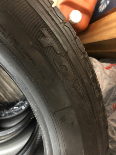 TOYOタイヤ　215/50/17 2019年製　4本セット