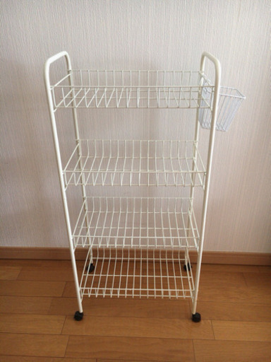 ⭐️美品⭐️キッチンラック salut 白 ホワイト ラック 収納棚 パントリー