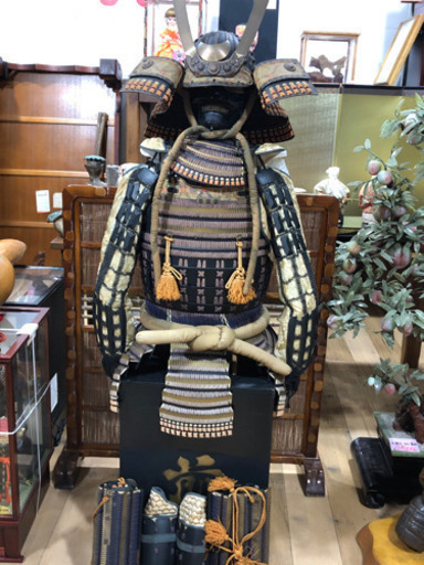 オススメ‼︎   目玉商品　甲冑　飾り　置物　武士　現品限り