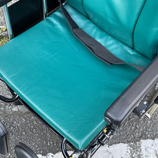 カワムラ KAWAMURA 介助用車いす KX16-42N1 座幅42cm 使用少なめ ティルト&リクライニング 美品の画像