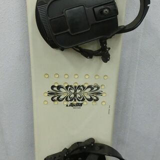 ◆お引取り限定/三重県◆中古 スノーボード 板 ビンディング付 156㎝ Aの画像