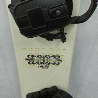 ◆お引取り限定/三重県◆中古 スノーボード 板 ビンディング付 156㎝ Aの画像