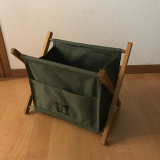 折り畳みマガジンラック BESS ベス