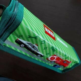 トミカ　ペットボトル入れの画像