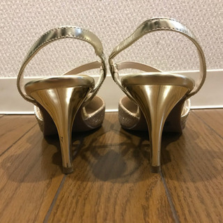 パンプス＆サンダルの画像