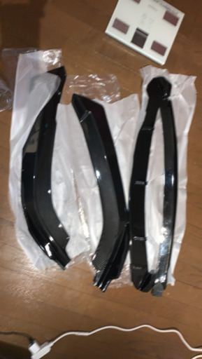 値下げ致しました❗️ボン付可能ある程度の車に使えるフロントスポイラー