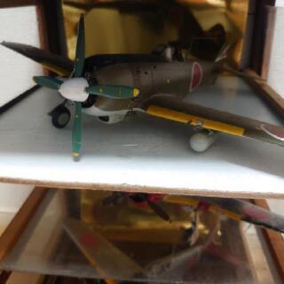 零戦プラモデル三機の画像