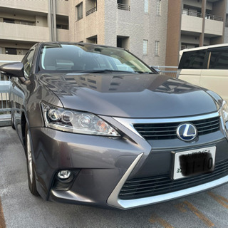 美車レクサスCT200hバージョンC ハイブリッド実燃費19キロ　禁煙車、平成26年式、車検2年付き、フルセグ、LEDライト！の画像