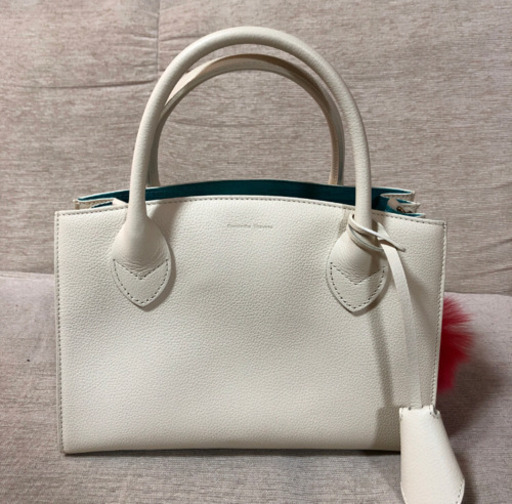 サマンサ　タバサ