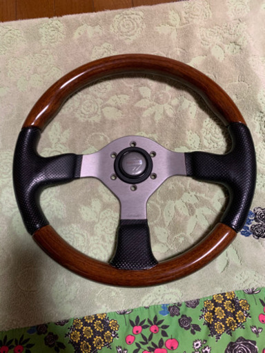 MOMO FIGHTERモモファイター