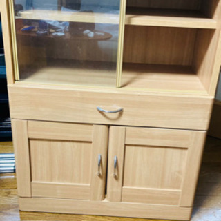 【無料】食器棚お譲りします！