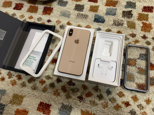【大幅値下げ！超美品！おまけ付き！】iPhone XS ゴールド　256GB SIMフリー