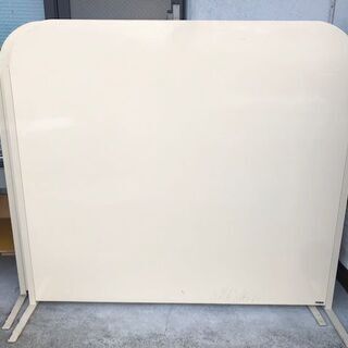 クリーム色のついたてで、空間を分けませんか？