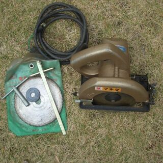 マキタ　電動　丸ノコの画像