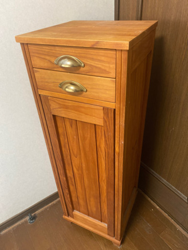受付再開、美品?最終大特価?縦型総天然木キャビネット引き出し2段／扉はプッシュ式開閉