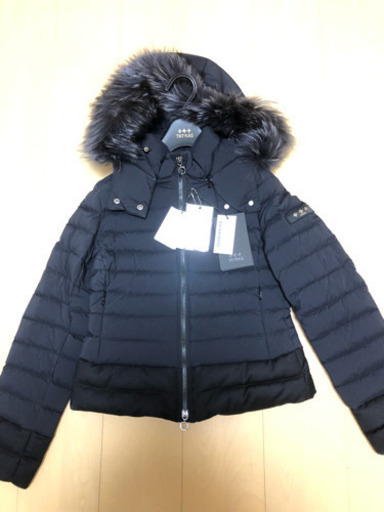 TATRAS タトラス　VARENA バレーナ　ヴァレナ　新品タグ　ダウン　黒 1