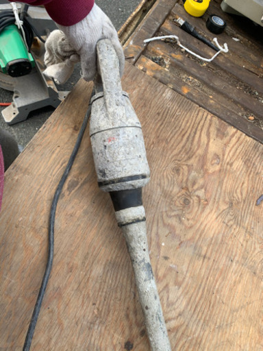 Makita ③マキタ　コンクリートバイブレータ　VR3206A