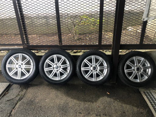お値下げしました！バリ溝‼︎  ほぼ10〜9.5分目　BSスタッドレスVRX14インチ(ホイール付) 美品