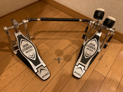 バスドラム用ツインペダル　TAMA IRONCOBRA200