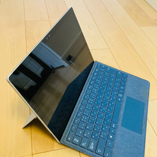 Microsoft Surface Pro 4（RAM4.0GB、128GB）