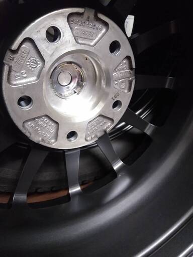 【ＢＭＷオーナー必見】美品ブリザック4本＋【希少】黒ホイールセット　1シーズンのみ使用☆ 205/55 R16