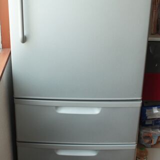 【あげます】冷蔵庫 TOSHIBA 3ドア 引き取り日程指定あり...