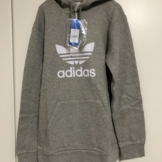 新品未使用　adidas パーカー　Mサイズ