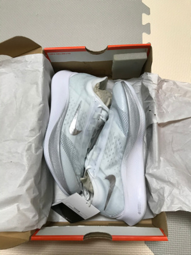 【新品未使用】ズームフライ3  24.5cm