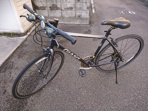 ジャイアント　GIANT　ESCAPE　R3　クロスバイク　Ｍサイズ