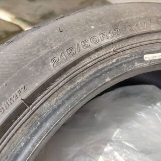 215/50R17 YOKOHAMA2本ブリジストン2本　サマータイヤの画像