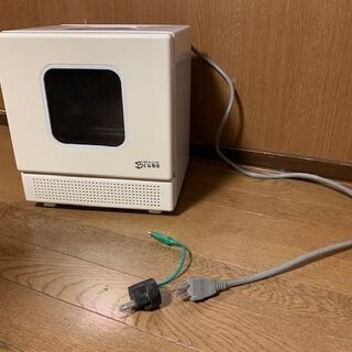 世界最小！超小型電子レンジiWave Cube、高さ約２２、９センチのコンパクトボディー！！キャンピングカー＆トレーラーの画像