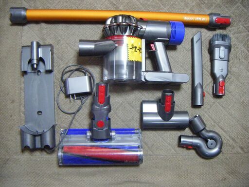 dyson ダイソン  V8 fluffy  掃除機