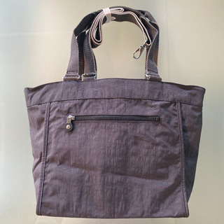 新品です。KIPLING トートバッグ ボストンバッグ　ハンドバッグ　ショルダーバッグの画像
