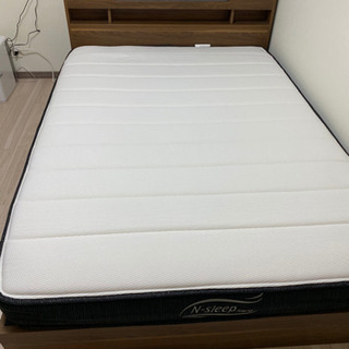 ダブルベッド（使用期間1年）