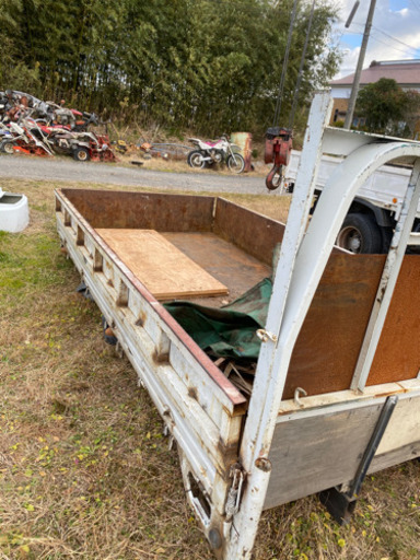 2トン　トラック荷台　12月9日外し