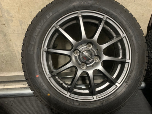 スタッドレスタイヤ